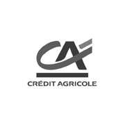 Logo Crédit Agricole présentant un design « CA » stylisé en niveaux de gris, réalisé de main de maître par un studio de création renommé. Limbus Studio